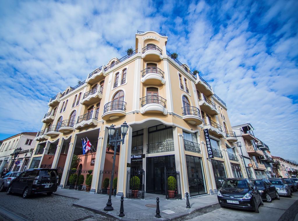 Royal Venezia Hotel Батуми Екстериор снимка